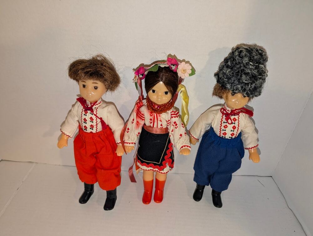 Lot 3 USSR CCCP KYIV Ukrainian 9" Dolls VASILINKA Folk Suit Tag